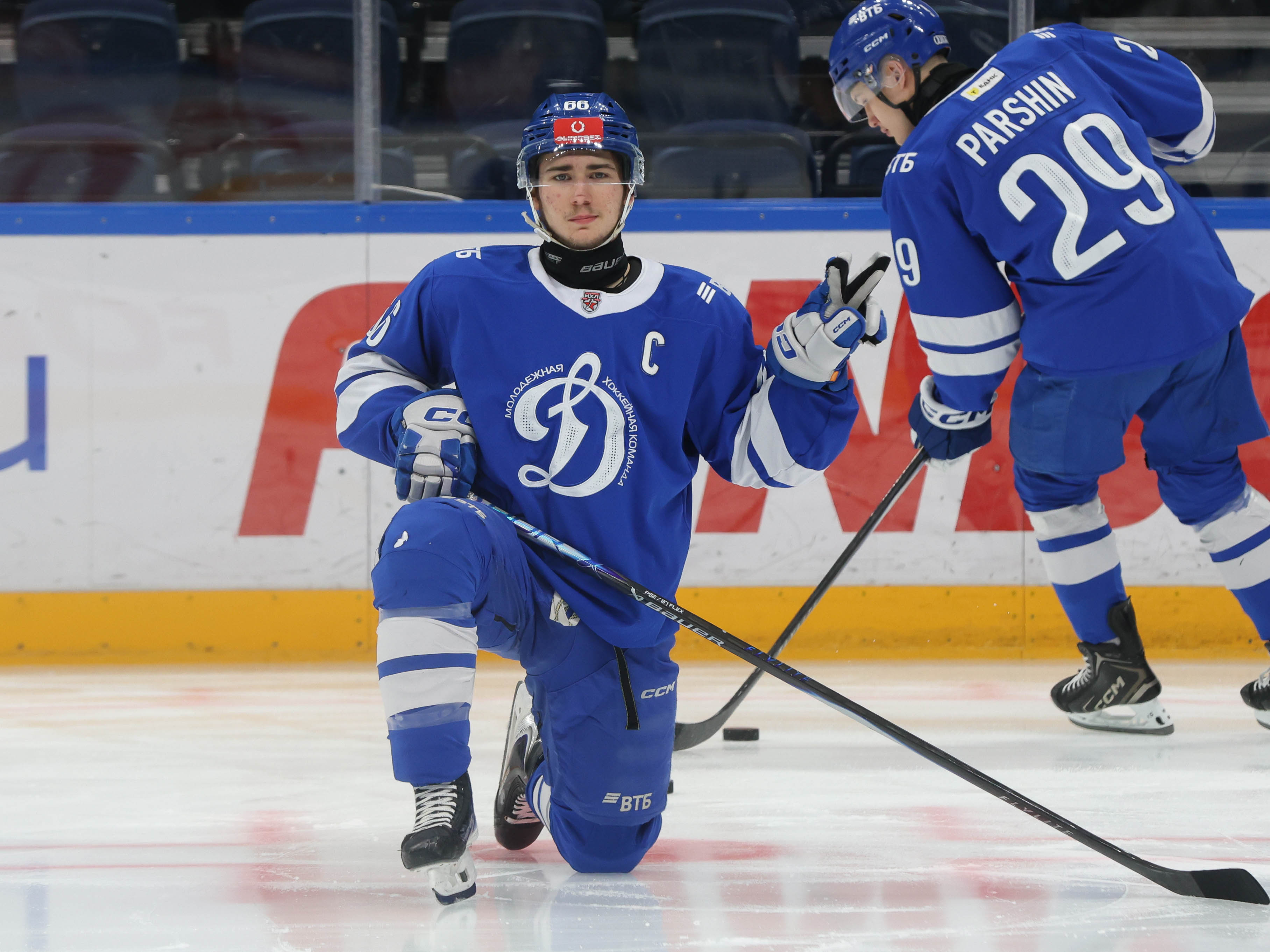 Павел Румянцев: «Мы должны относиться к этому спокойно и, несмотря на все эти факторы, играть в свой хоккей»