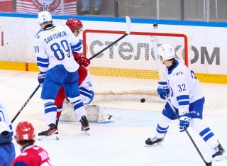 Локо - МХК Динамо Москва
