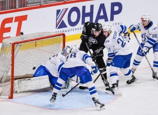 Белые Медведи - МХК Динамо Москва