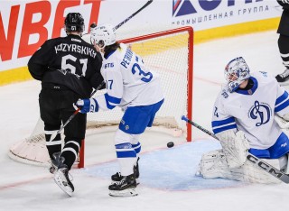 Белые Медведи - МХК Динамо Москва