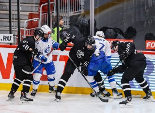 Белые Медведи - МХК Динамо Москва