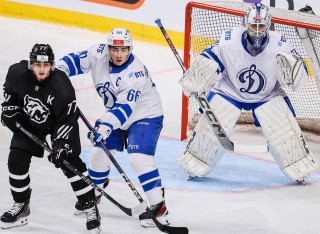 Белые Медведи - МХК Динамо Москва