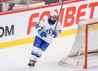 Белые Медведи - МХК Динамо Москва