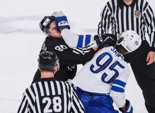 Белые Медведи - МХК Динамо Москва