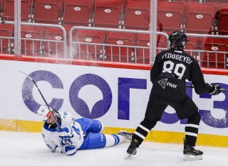 Белые Медведи - МХК Динамо Москва