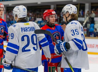 АКМ-Юниор - МХК Динамо Москва