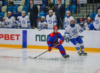 АКМ-Юниор - МХК Динамо Москва