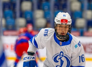 АКМ-Юниор - МХК Динамо Москва