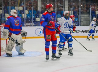 АКМ-Юниор - МХК Динамо Москва