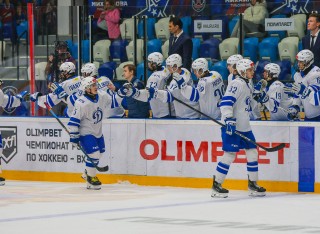 АКМ-Юниор - МХК Динамо Москва