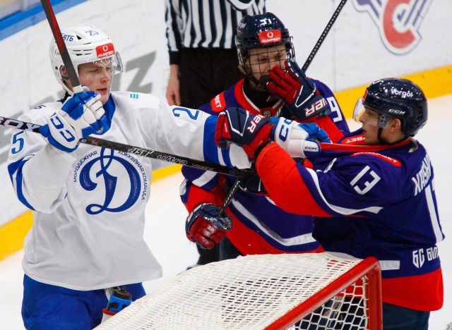 22.10.2025. «Крылья Советов» — МХК «Динамо» Мск — 3:4Б