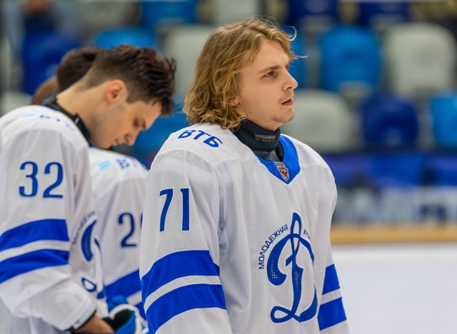 28.10.2025. «АКМ-Юниор» — МХК «Динамо» Мск — 3:4