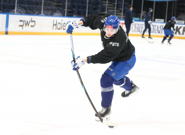 18.11.2025. Тренировка перед матчем с «Атлантом» на льду ВТБ Арены