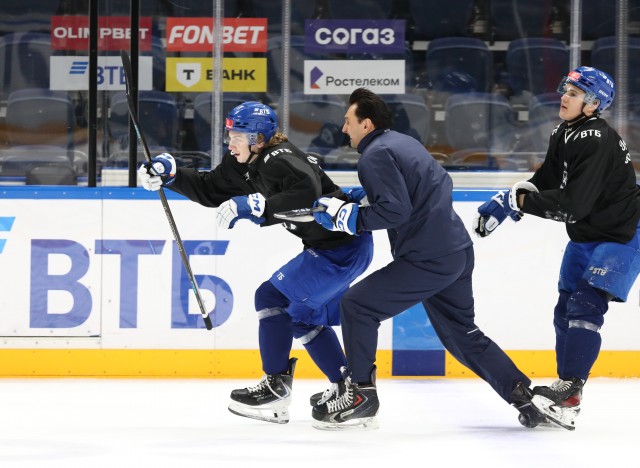 18.11.2025. Тренировка перед матчем с «Атлантом» на льду ВТБ Арены