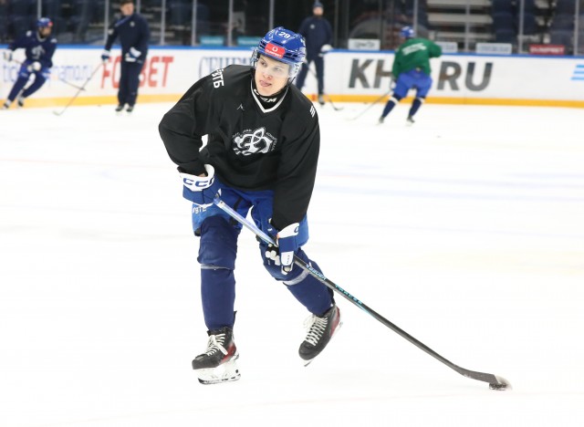 18.11.2025. Тренировка перед матчем с «Атлантом» на льду ВТБ Арены