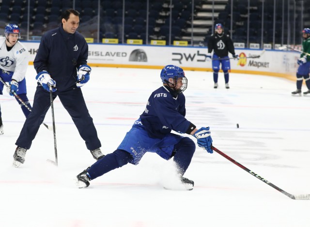 18.11.2025. Тренировка перед матчем с «Атлантом» на льду ВТБ Арены