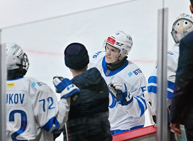 4.12.2025. «Капитан» — МХК «Динамо» Мск — 3:4