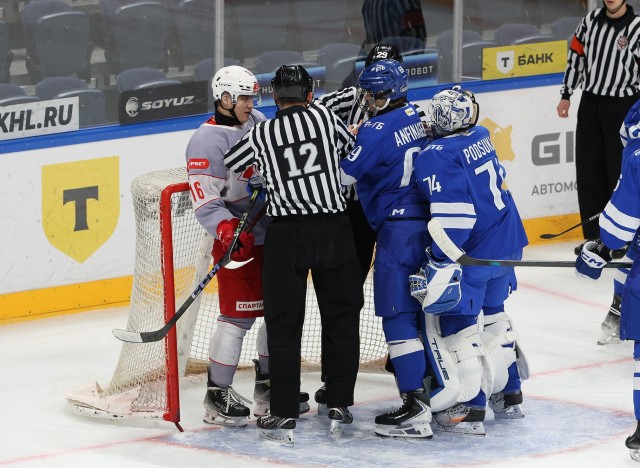 15.12.2025. МХК «Динамо» — МХК «Спартак» — 3:4