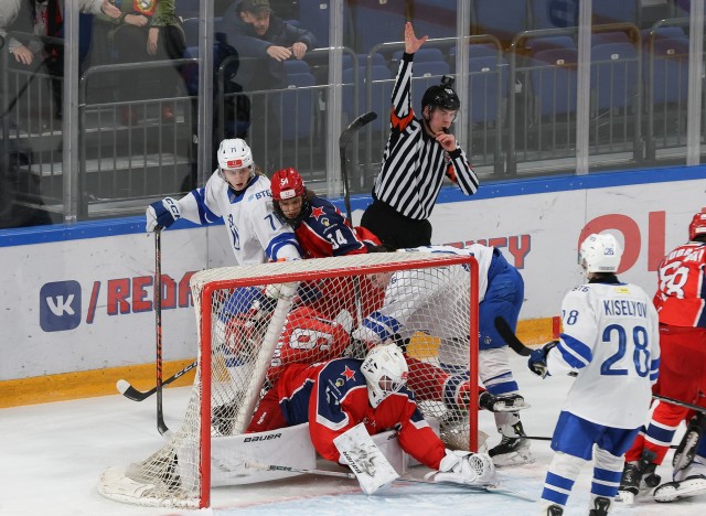 «Красная Армия» — МХК «Динамо» Мск — 2:1 Б