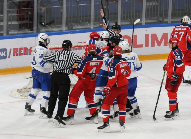 «Красная Армия» — МХК «Динамо» Мск — 2:1 Б