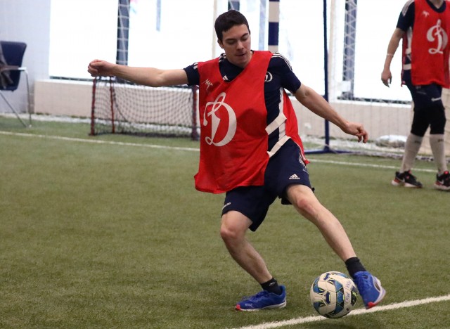 Футбольные традиции «Динамо». Уходящий год проводили игрой в футбол