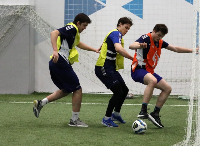 Футбольные традиции «Динамо». Уходящий год проводили игрой в футбол