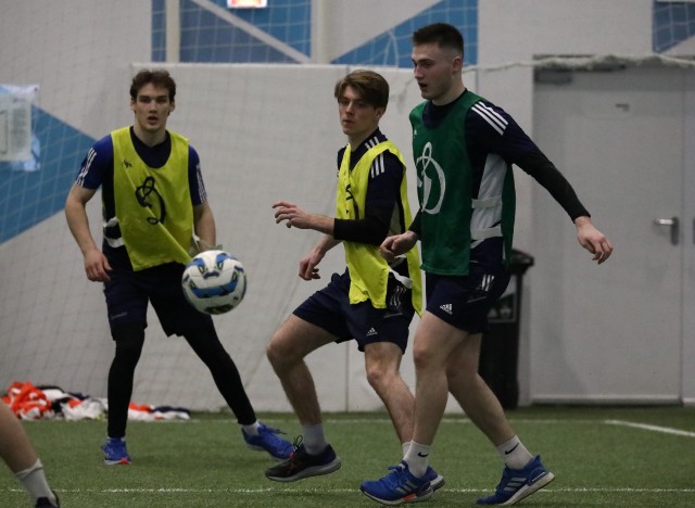 Футбольные традиции «Динамо». Уходящий год проводили игрой в футбол