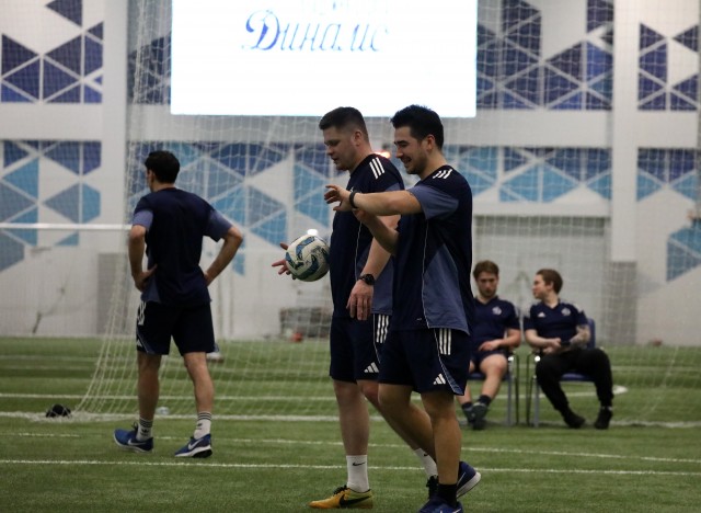 Футбольные традиции «Динамо». Уходящий год проводили игрой в футбол