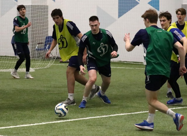 Футбольные традиции «Динамо». Уходящий год проводили игрой в футбол