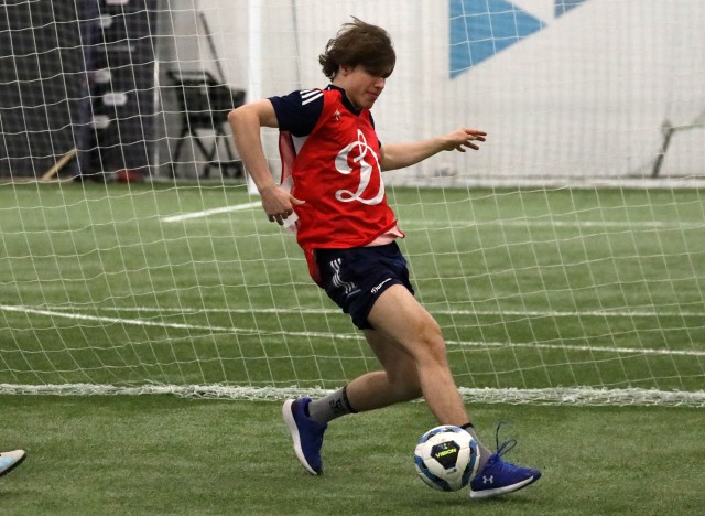 Футбольные традиции «Динамо». Уходящий год проводили игрой в футбол