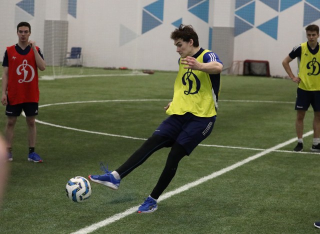 Футбольные традиции «Динамо». Уходящий год проводили игрой в футбол